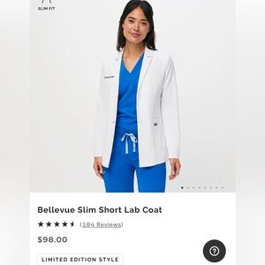 Bellevue Slim Short Lab Coat